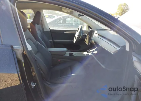 2023 Tesla Model Y Awd/Long Range Dual Motor All-Wheel Drive from USA, damaged, VIN 7SAYGDEE2PF851838